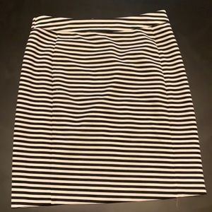 41 Hawthorn Pencil Skirt